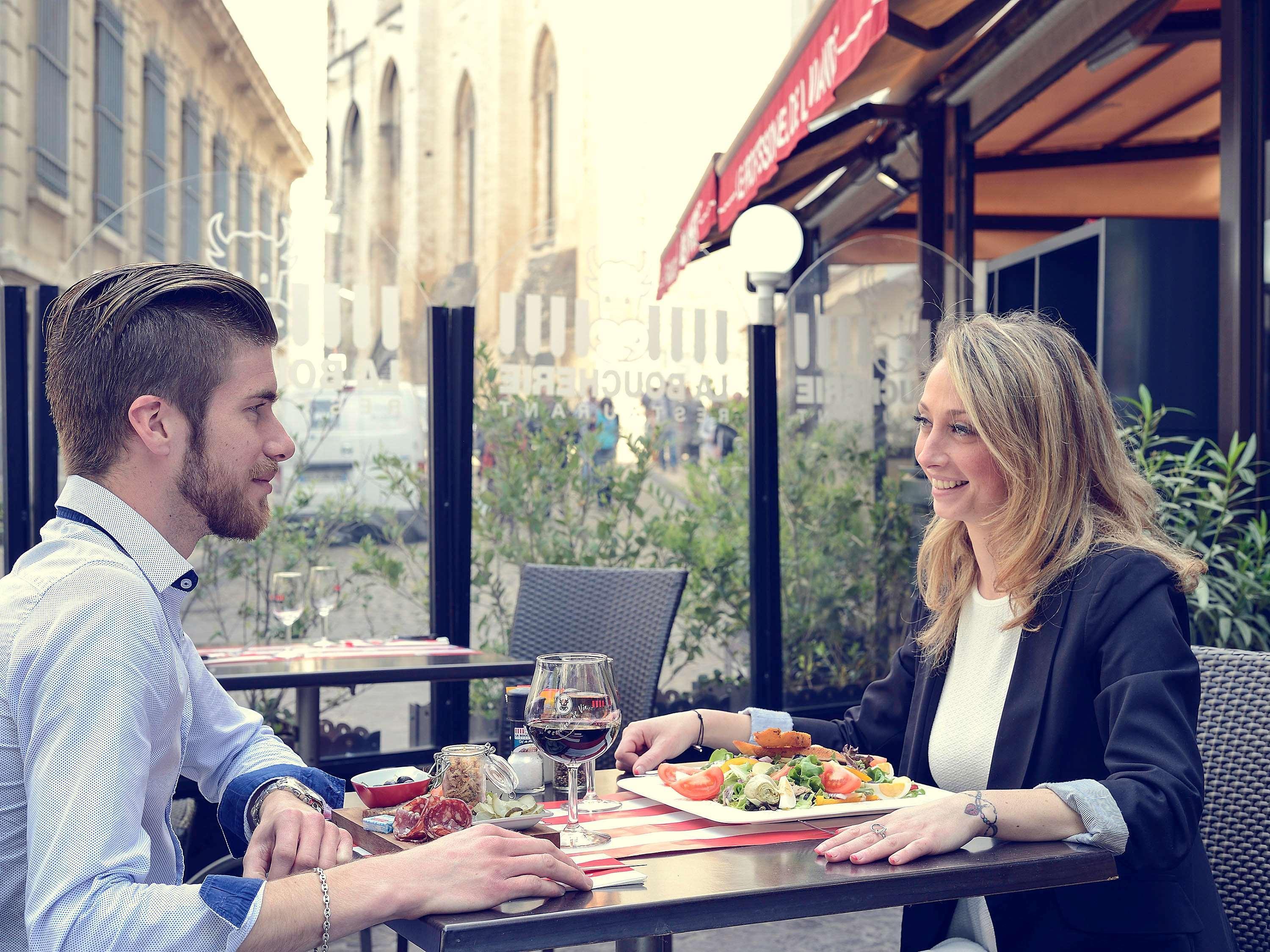 Mercure Avignon Centre Palais Des Papes Exterior photo
