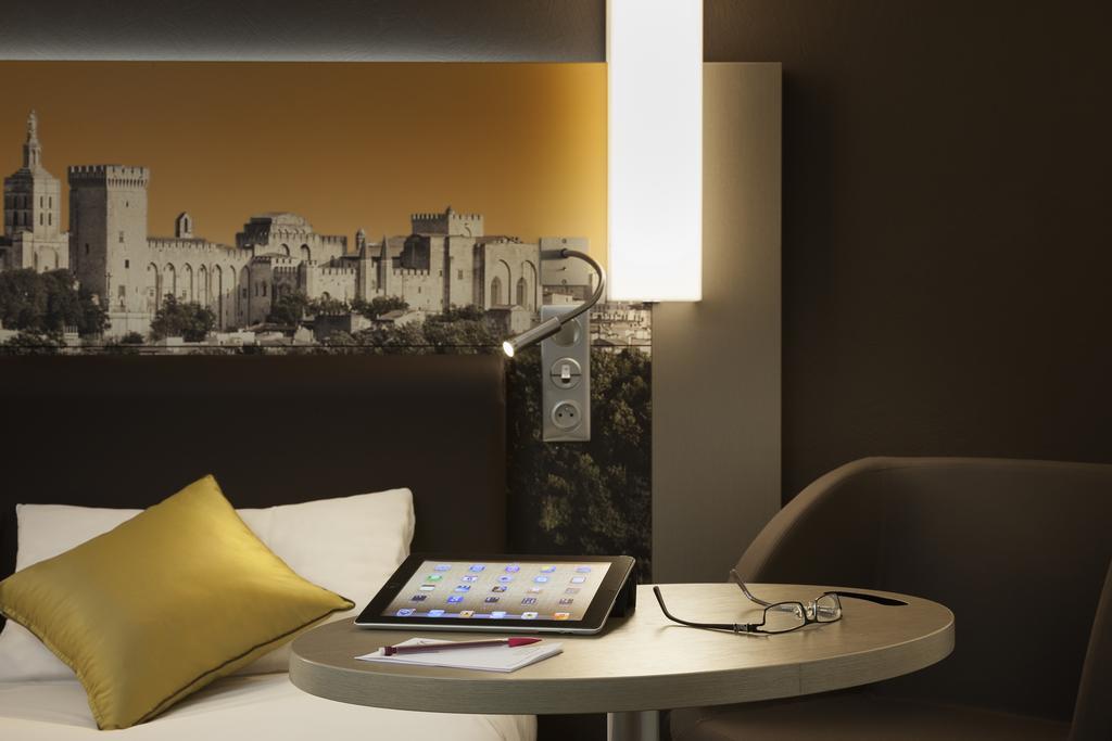 Mercure Avignon Centre Palais Des Papes Exterior photo